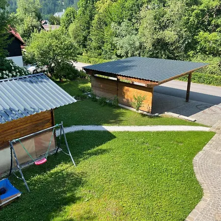 House Promenade Apartman